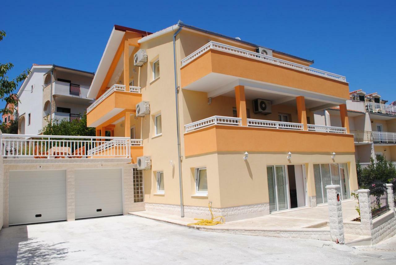 Ciovo Apartments Traù Esterno foto